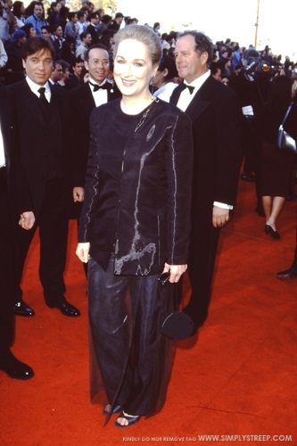 sagaward1999016.jpg