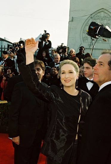 sagaward1999019.jpg