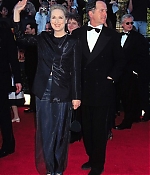 sagaward1999003.jpg