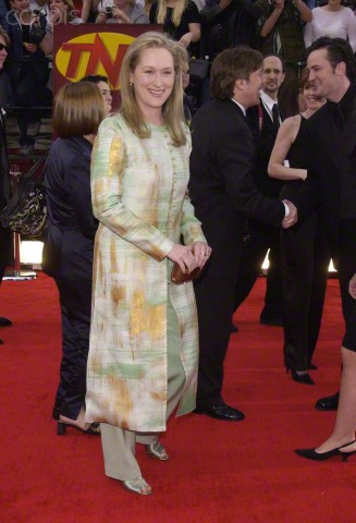 sagaward2000ca012b.jpg