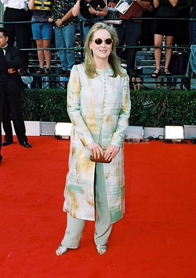 sagaward2000ca029.jpg