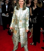 sagaward2000ca013.jpg