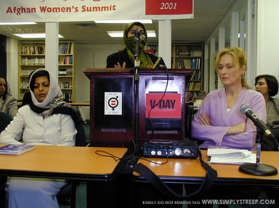 equalitynowpressconference2001010-001.jpg