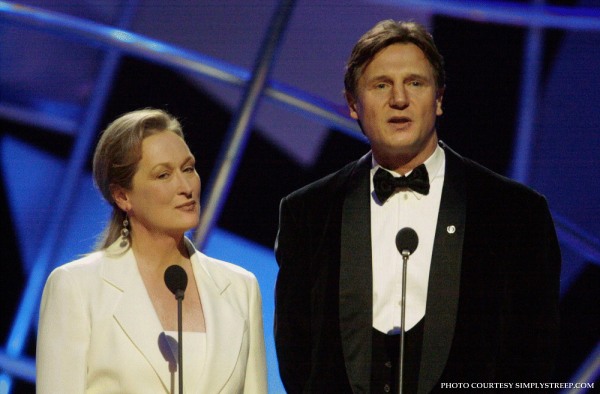 nobelpeaceprize2001show010.jpg