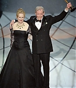 oscar2003show012.jpg