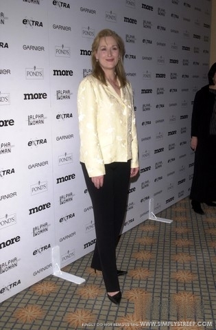 morealphawomanaward2003ca002-003.jpg