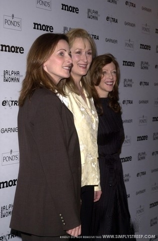 morealphawomanaward2003ca014-028.jpg