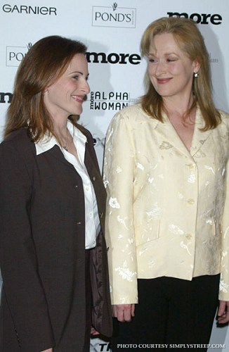 morealphawomanaward2003ca018.jpg