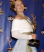Filename=emmy2004press022-012.jpg
Filesize=68KiB
Dimensions=386x594
Date added=Feb 16, 2013 emmy2004press022-012.jpg