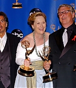 Filename=emmy2004press030-092.jpg
Filesize=193KiB
Dimensions=676x480
Date added=Feb 16, 2013 emmy2004press030-092.jpg