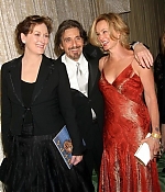 Filename=goldenglobe2004party014-015.jpg
Filesize=104KiB
Dimensions=366x480
Date added=Feb 16, 2013 goldenglobe2004party014-015.jpg