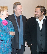 Filename=lincolncentertributetowalken029.jpg
Filesize=73KiB
Dimensions=600x500
Date added=Jun 27, 2009 lincolncentertributetowalken029.jpg