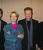 Filename=lincolncentertributetowalken030-016.jpg
Filesize=64KiB
Dimensions=594x397
Date added=Feb 16, 2013 lincolncentertributetowalken030-016.jpg