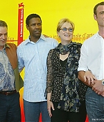 Filename=venice2004photocall015.jpg
Filesize=83KiB
Dimensions=600x427
Date added=Jun 27, 2009 venice2004photocall015.jpg