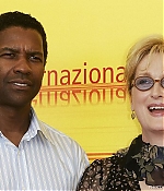 Filename=venice2004photocall017.jpg
Filesize=72KiB
Dimensions=600x400
Date added=Jun 27, 2009 venice2004photocall017.jpg