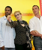 Filename=venice2004photocall040.jpg
Filesize=79KiB
Dimensions=600x400
Date added=Oct 05, 2009 venice2004photocall040.jpg