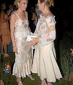 Filename=yelehaitibenefit2005backstage018.jpg
Filesize=48KiB
Dimensions=333x500
Date added=Jun 27, 2009 yelehaitibenefit2005backstage018.jpg