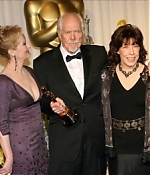 Filename=oscar2006press029-015.jpg
Filesize=71KiB
Dimensions=397x264
Date added=Feb 10, 2013 oscar2006press029-015.jpg