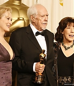 Filename=oscar2006press032.jpg
Filesize=65KiB
Dimensions=600x444
Date added=Jun 11, 2009 oscar2006press032.jpg