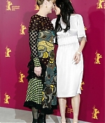 Filename=berlinale2006photocall019-008.jpg
Filesize=111KiB
Dimensions=319x480
Date added=Feb 10, 2013 berlinale2006photocall019-008.jpg