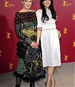 Filename=berlinale2006photocall019-013.jpg
Filesize=79KiB
Dimensions=300x480
Date added=Feb 10, 2013 berlinale2006photocall019-013.jpg