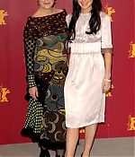 Filename=berlinale2006photocall019-017.jpg
Filesize=79KiB
Dimensions=284x480
Date added=Feb 10, 2013 berlinale2006photocall019-017.jpg