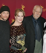 Filename=berlinale2006photocall038.jpg
Filesize=80KiB
Dimensions=400x266
Date added=Feb 10, 2013 berlinale2006photocall038.jpg