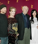 Filename=berlinale2006photocall040.jpg
Filesize=69KiB
Dimensions=400x265
Date added=Feb 10, 2013 berlinale2006photocall040.jpg