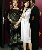 Filename=berlinale2006photocall056.jpg
Filesize=115KiB
Dimensions=321x480
Date added=Feb 10, 2013 berlinale2006photocall056.jpg
