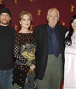 Filename=berlinale2006photocall011.jpg
Filesize=64KiB
Dimensions=600x467
Date added=Jun 11, 2009 berlinale2006photocall011.jpg