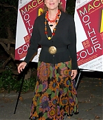 mothercourageopening010-018.jpg