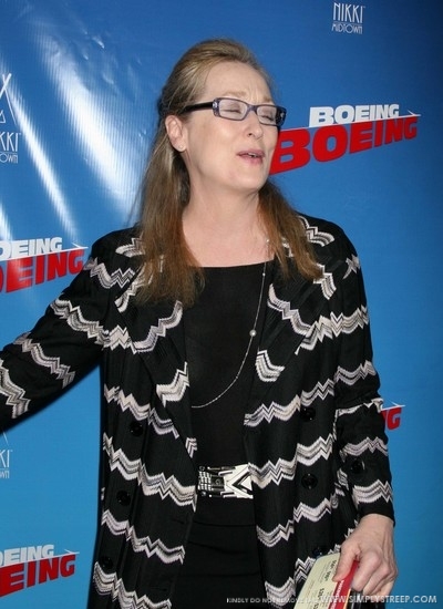 boeingboeingopeningnight014-006.jpg