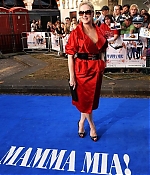 mammamialondonprem007-002.jpg