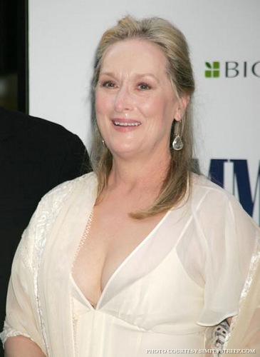 mammamianyprem022.jpg
