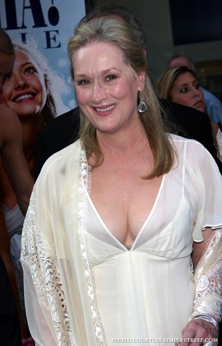mammamianyprem023.jpg