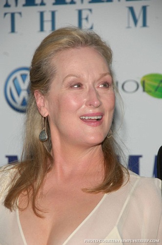mammamianyprem027.jpg