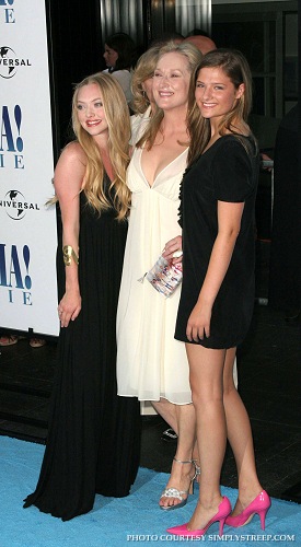 mammamianyprem063.jpg