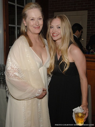 mammamianyprem090.jpg