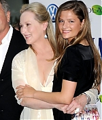 Filename=mammamianyprem077-012.jpg
Filesize=124KiB
Dimensions=400x550
Date added=Feb 03, 2013 mammamianyprem077-012.jpg