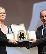 Filename=romefilmfest2009ceremony052.jpg
Filesize=60KiB
Dimensions=600x400
Date added=Oct 24, 2009 romefilmfest2009ceremony052.jpg