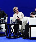 uschinaforum2011panel014.jpg