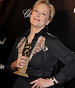 Filename=goldenglobes04009j.jpg
Filesize=112KiB
Dimensions=423x594
Date added=Jan 16, 2012 goldenglobes04009j.jpg