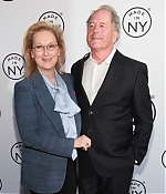 Filename=madeinnyawards01007.jpg
Filesize=106KiB
Dimensions=384x480
Date added=Jun 05, 2012 madeinnyawards01007.jpg