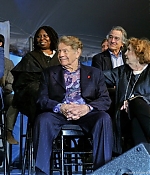 Filename=madeinnyawards03002.jpg
Filesize=156KiB
Dimensions=594x384
Date added=Jun 05, 2012 madeinnyawards03002.jpg