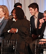 Filename=madeinnyawards03011.jpg
Filesize=178KiB
Dimensions=640x426
Date added=Jun 05, 2012 madeinnyawards03011.jpg