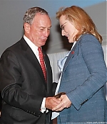 Filename=madeinnyawards04006.jpg
Filesize=90KiB
Dimensions=472x500
Date added=Jun 05, 2012 madeinnyawards04006.jpg