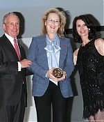 Filename=madeinnyawards06002.jpg
Filesize=130KiB
Dimensions=594x421
Date added=Jun 05, 2012 madeinnyawards06002.jpg