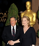Filename=oscarluncheon004.jpg
Filesize=152KiB
Dimensions=594x474
Date added=Feb 06, 2012 oscarluncheon004.jpg
