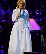 Filename=rffbconcert02005.jpg
Filesize=113KiB
Dimensions=396x594
Date added=Apr 04, 2012 rffbconcert02005.jpg