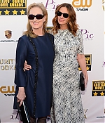 criticschoiceawards01032130.jpg